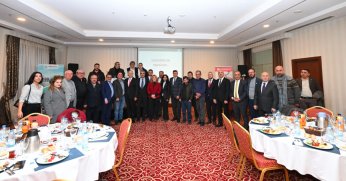 Rektör Cantürk, iş insanları ile bir araya geldi   