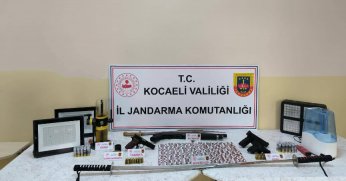 Uyuşturucu operasyonunda 3 kılıç ele geçirildi