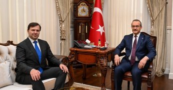 Rehine krizinin yaşandığı firmanın Genel Müdürü, Vali Yavuz'u ziyaret etti