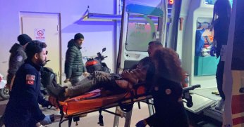 Sokak ortasında bıçaklı kavga: 3 yaralı