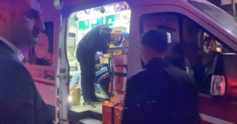 İki grup arasında bıçaklı kavga: 3 yaralı