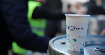 Derince’de pazar esnafına sıcak sabah çorbası