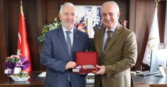 Başkan Aygün’den Sönmezoğlu’na ‘Hayırlı Olsun’ Ziyareti