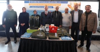 Başkan Büyükakın: Balıkçılara  en büyük desteğimiz denizlerimizi temizlemek