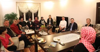 Çetinkaya'dan kadınlara halk eğitim binası sözü