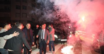 Yarımcalılar'dan Başkan Söğüt'e meşaleli karşılama