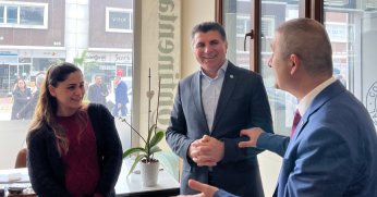 Kamil Şirin İzmit'te vatandaşla bir araya geliyor