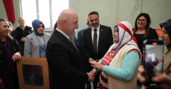 Başkan Bıyık, Cemevi'nde canların Kadınlar Gününü kutladı