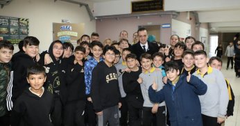 Çetinkaya yorulmadan çalışıyor