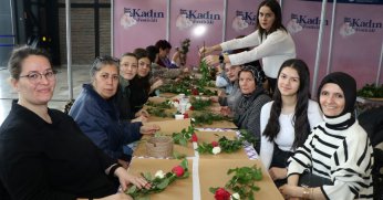 Büyükşehir'in Kadın Festivalinde Filistinli Kadınlar Unutulmadı