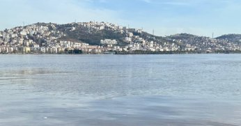  İzmit Körfezi'nde müsilaj yok, kırmızılık mevsimsel geçişten kaynaklanıyor