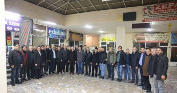 Çiftçi, Çayırovalılarla çay sohbetinde bir araya geldi