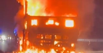 Kuzey Marmara Otoyolu'nda asit yüklü tır alev alev yandı