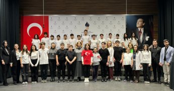 Kocaeli Bilnet Okulları, İstiklal Marşı'nın Kabul Yıldönümünü coşkuyla kutladı