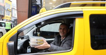 Büyükşehir, taksici esnafını Ramazan'da unutmadı