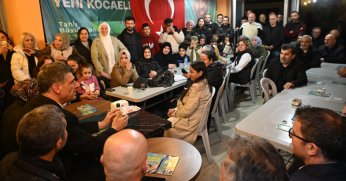 Kocaman, sahadan ayrılmıyor