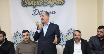 Gençler sordu Ömeroğlu cevapladı