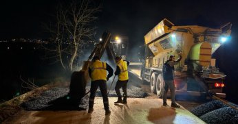 Yol Bakım Timi kentin üstyapısını yeniliyor