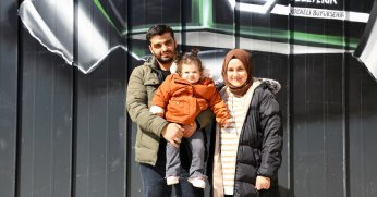 Teleferiğin ilk yolcusu 1 yaşındaki Mila bebek