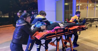 Kan donduran cinayet: Abisinin boğazını kesti