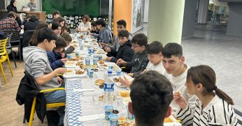 Âlâ Gençler Hizmet Birimlerinde İftarda