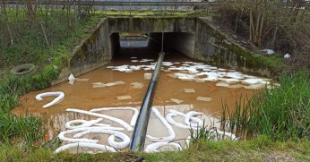 Boru hattındaki sızıntıya Büyükşehir'den hızlı müdahale