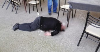 Çay ocağında cinayet : Husumetlisini öldürdü