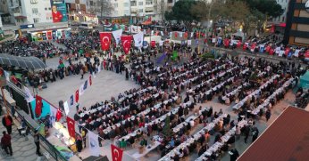 Derinceliler İftarda Meydan'a Sığmadı