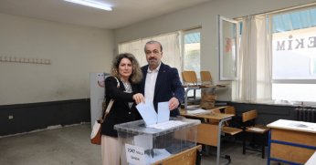 AK Parti İl Başkanı Şahin Talus oyunu kullandı 