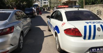 Otomobil 7 yaşındaki çocuğa çarptı