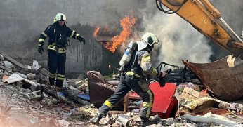 Otomobil 7 yaşındaki çocuğa çarpıp kaçtı