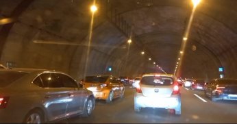 Kuzey Marmara Otoyolu'nda meydana gelen kaza trafiği felç etti