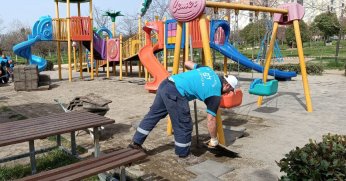 Büyükşehir, çocuklar güvenle eğlensinler diye parkları bakıma aldı