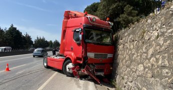 Bakıma giderken kaza yaptı, dorsenin takılı olmaması facianın önüne geçti
