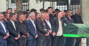 Otomobille kafa kafaya çarpışan motosikletin sürücüsü hayatını kaybetti