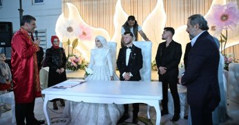 BAŞKAN KOCAMAN MUTLULUKLARA ORTAK OLUYOR