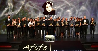 Bu onur Kocaeli Şehir Tiyatroları’nın