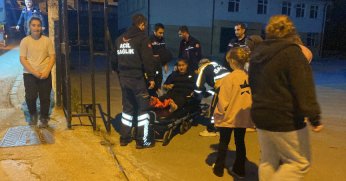 Okulun bahçesine girmek isterken düşerek mahsur kaldı