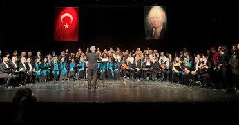 “Aşk ile” konseri Kocaelilileri mest etti