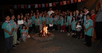 BAŞKAN KOCAMAN KAMP ATEŞİNİ YAKTI