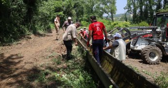 Büyükşehir, Bayraktar’da tarımsal sulama kanallarını temizledi