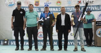 Başkan Ölmez Şenliğe katıldı