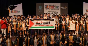 Başiskele Çocuk Üniversitesi Mezuniyetinde  Dünyaya Filistin Mesajı