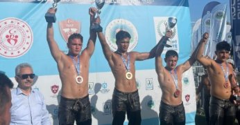 Ali Uysal Güreşte Tavşanlı'nın gururu oldu