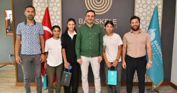 Başkan Özlü Şampiyon Gençleri Ağırladı