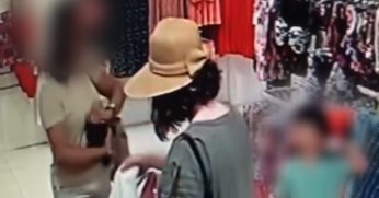 Baktı beğendi, fantezi kıyafetini çaldı