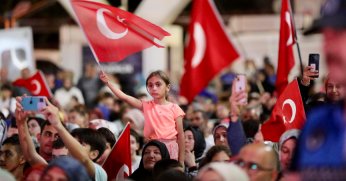 Körfezliler 15 Temmuz'un 8. yılında meydanlardaydı