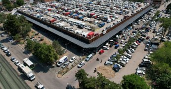 Pazarcı esnafı istedi, Büyükşehir yaptı