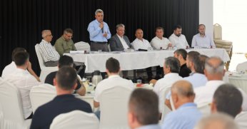 BAŞKAN ÖLMEZ MUHTARLAR İLE BİR ARADA