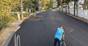 Büyükşehir Yol Bakım Timi durmaksızın çalışıyor